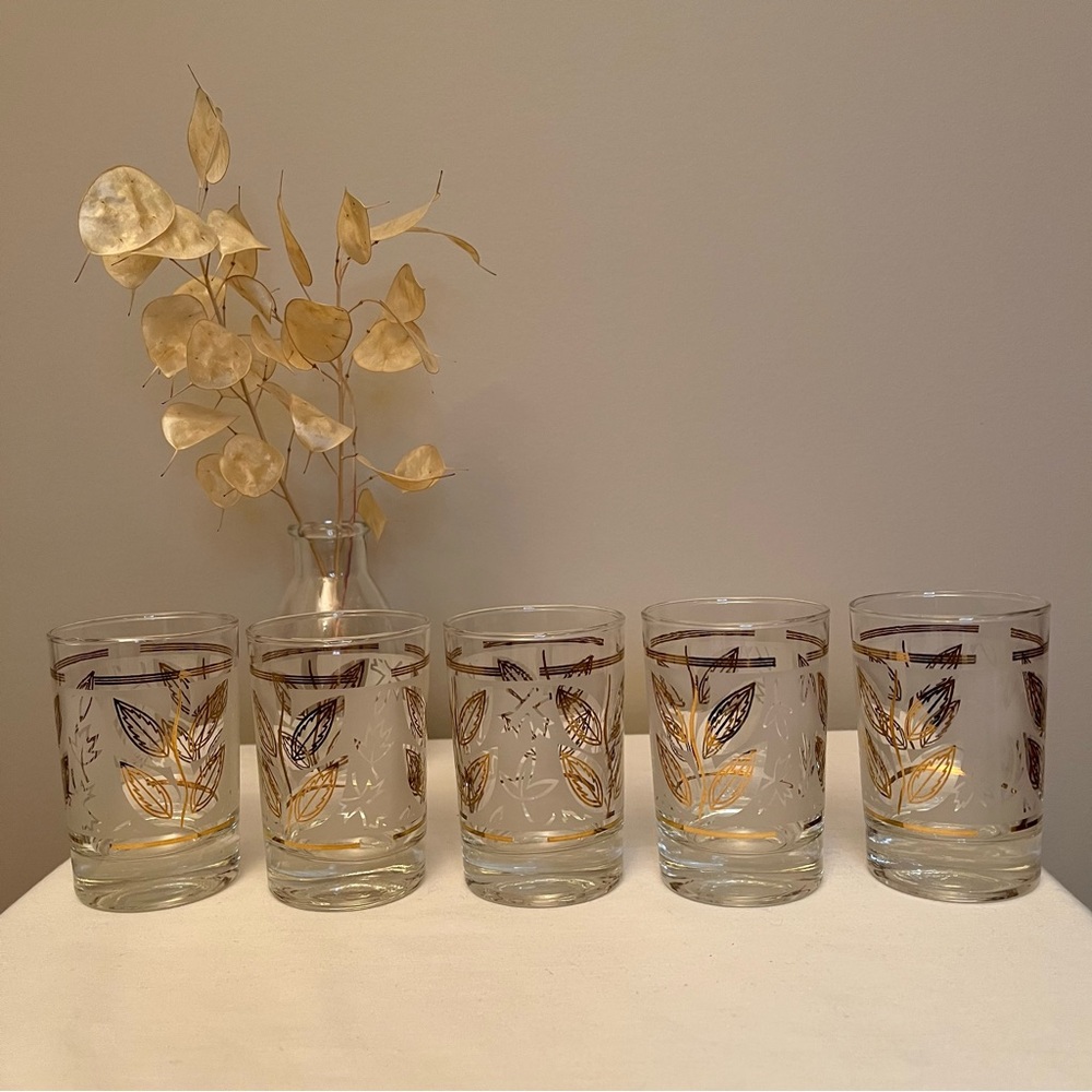 Set of 5 Libbey Frosted Gold Leaf Design Cordial Juice Glasses
